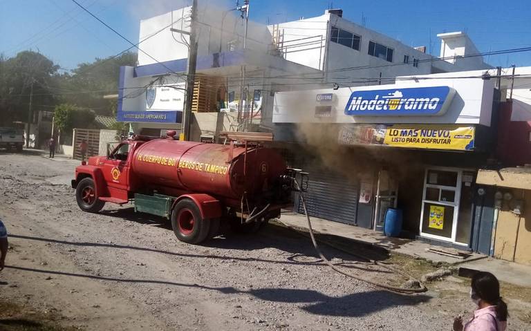 Se incendia depósito en Tampico, vecinos intentaron rescatar la cheve