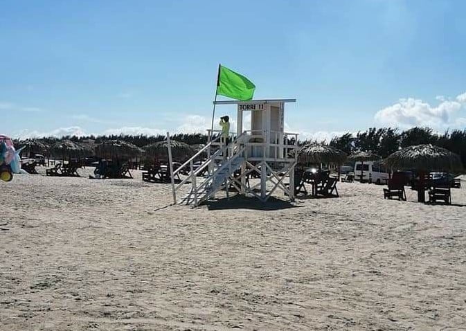 Aumentan cuadrillas de limpieza por afluencia en Playa Miramar
