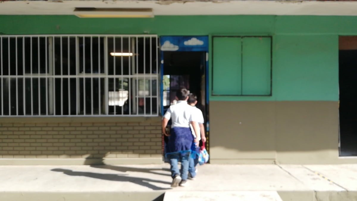 Confirman 14 estudiantes contagiados tras regreso a clases presenciales en Tamaulipas