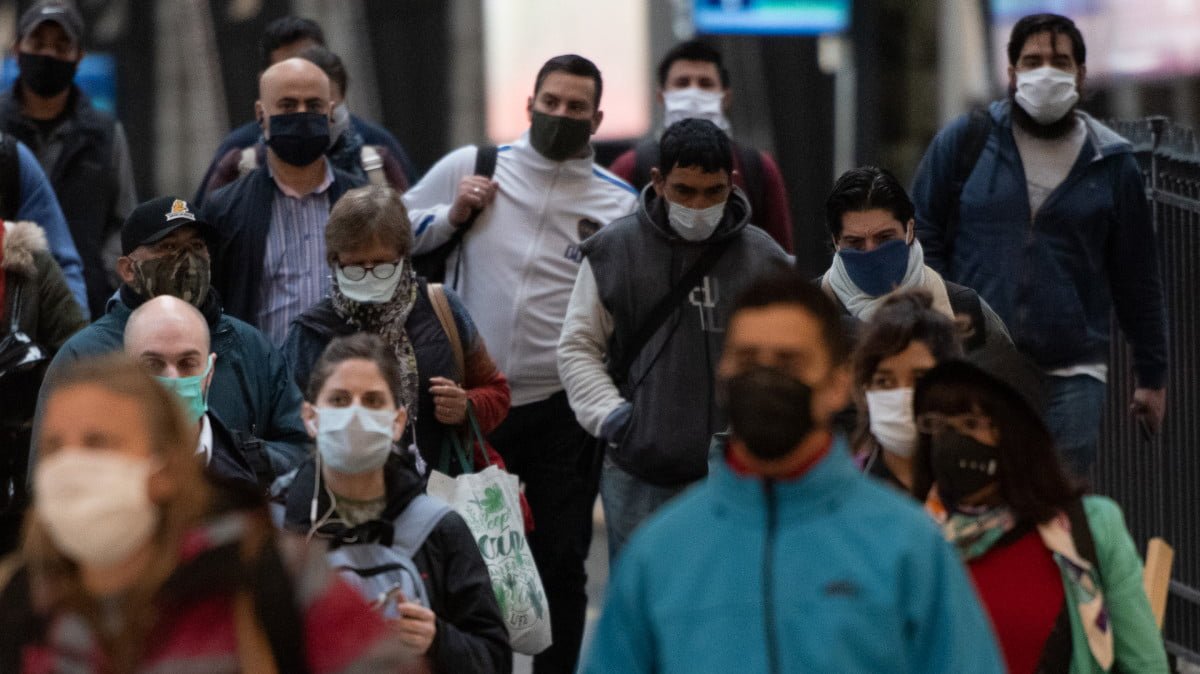 Reportan 17 muertes y 126 contagios por Covid-19 en pleno semáforo verde
