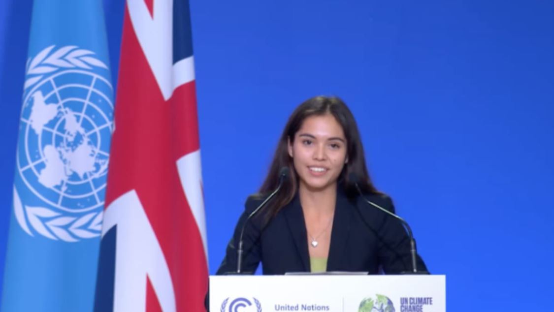 Activista mexicana Xiye Bastida cuestiona a líderes mundiales en la COP26