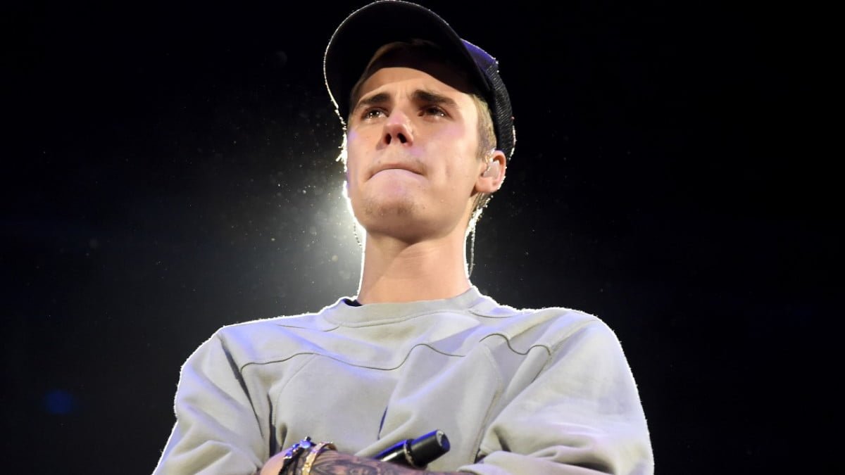 Fans de Justin Bieber acampan para comprar boletos