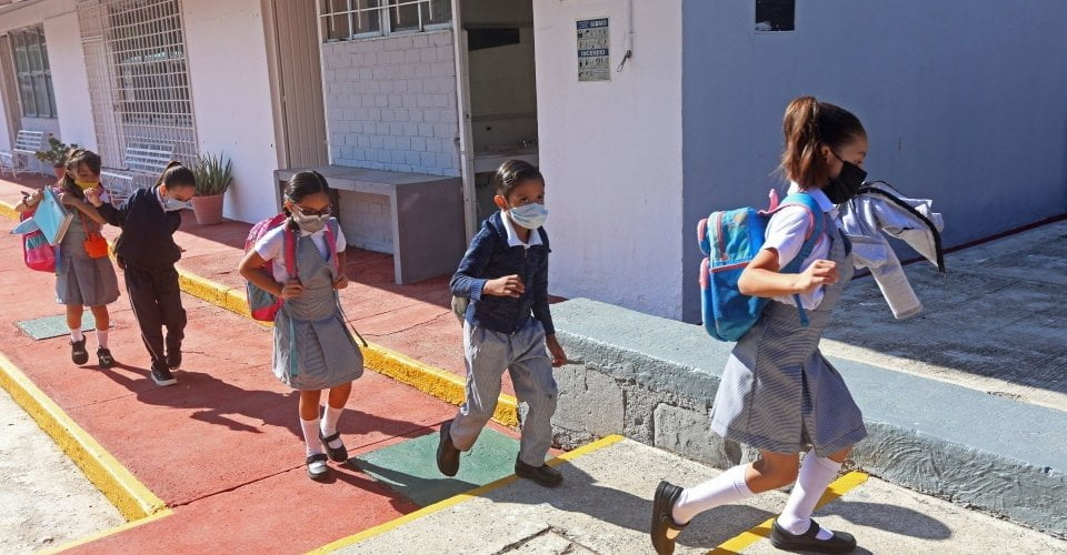 SET revisa más de 400 escuelas para regreso a clases presenciales