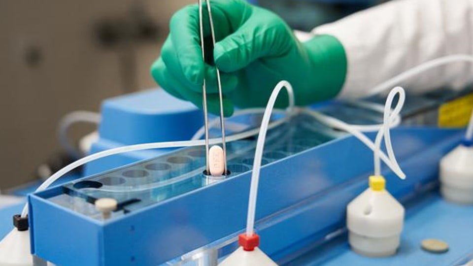 Primera píldora oral contra el Covid-19 de Pfizer obtiene autorización de Estados Unidos