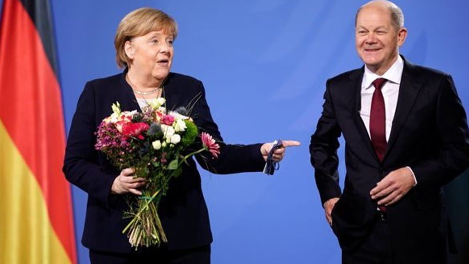Merkel entrega poder a Scholz; tras 16 años de liderazgo conservador en Alemania