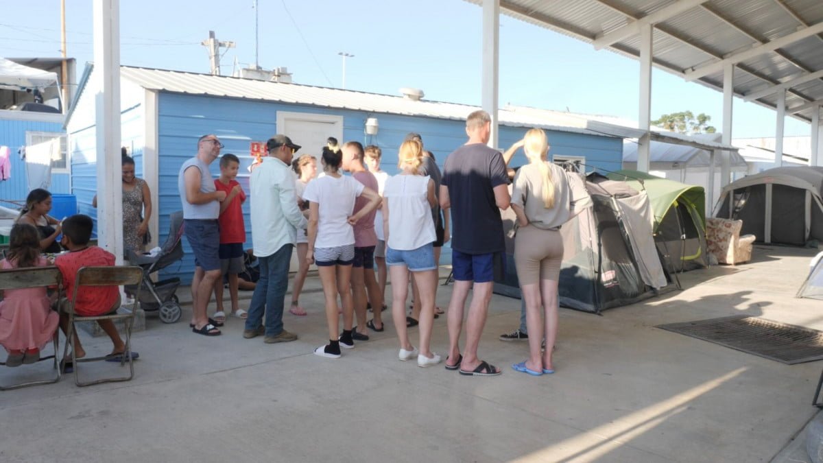 Llegan a Reynosa migrantes bielorrusos, huyen de la represión