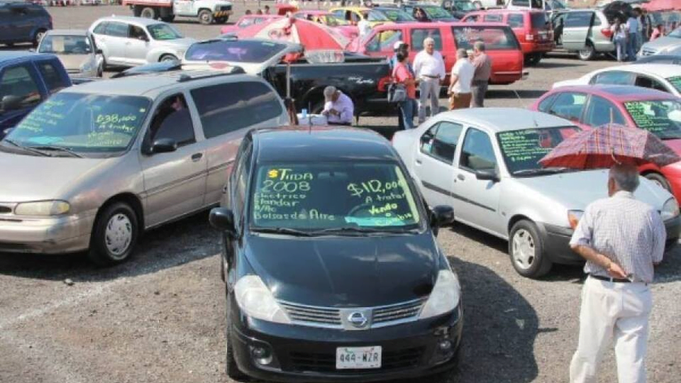 Caen las ventas por los autos “chocolate” debido a la espera de su regularización en Matamoros