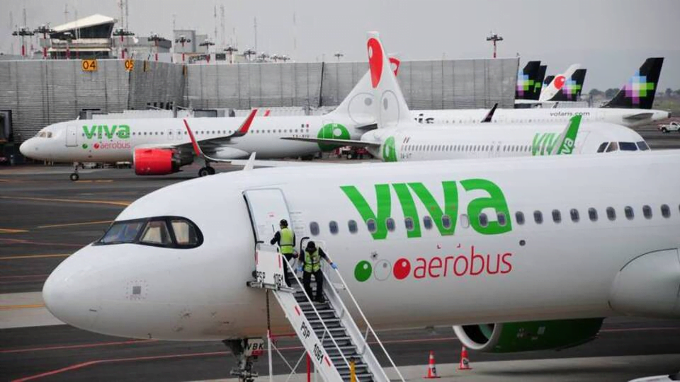 Profeco impone multa millonaria a Viva Aerobus por cobro abusivo en equipaje