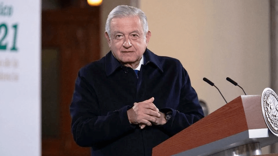 AMLO recuerda a Vicente Fernández y felicita a Atlas campeón después de 70 años