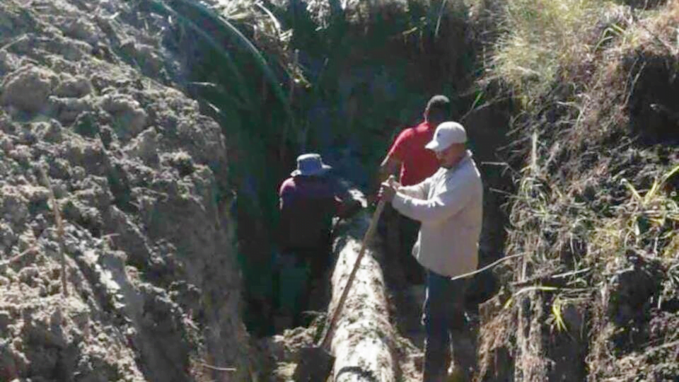 Fuga de agua deja sin el vital liquido a más de 4 mil familias en San Fernando