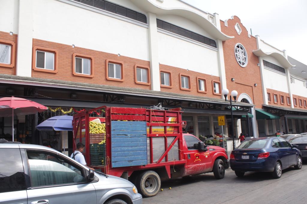 Oferentes de los mercados de Tampico siguen esperando el retiro de vendedores ambulantes