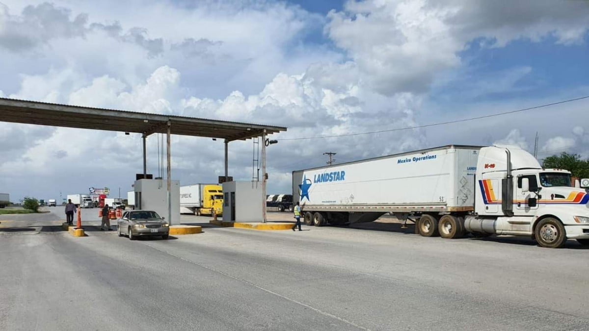 Por llegada de paisanos desvían tráfico de carga en dos días en Nuevo Laredo