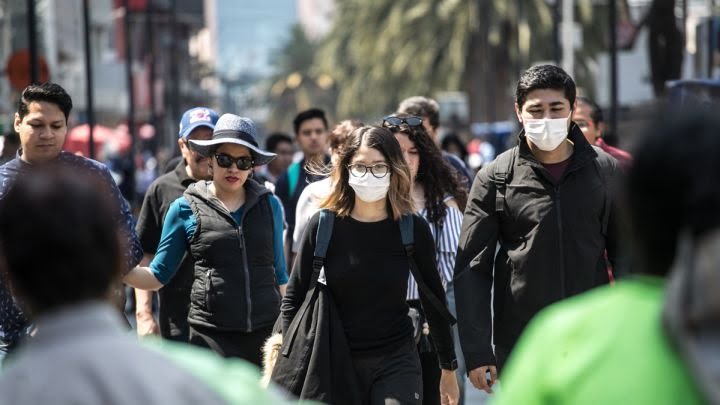 El mundo puede evitar que ómicron genere otra crisis global