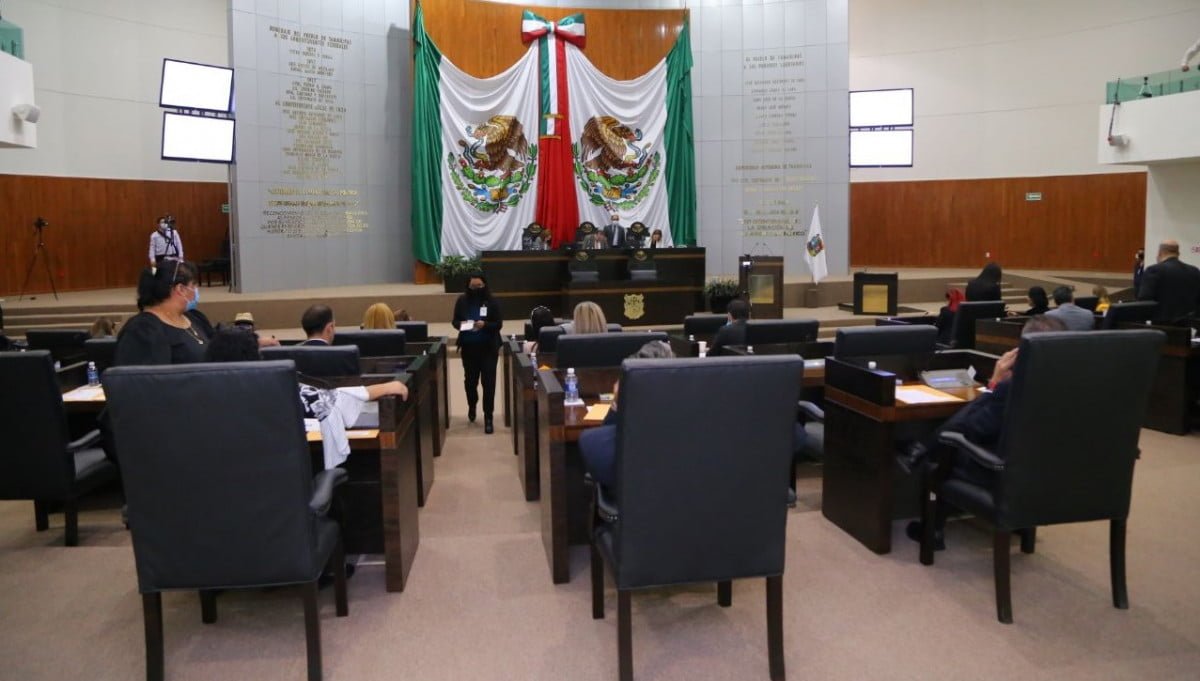 Convoca Congreso a presentar candidaturas para la Medalla al Mérito 2021-2022