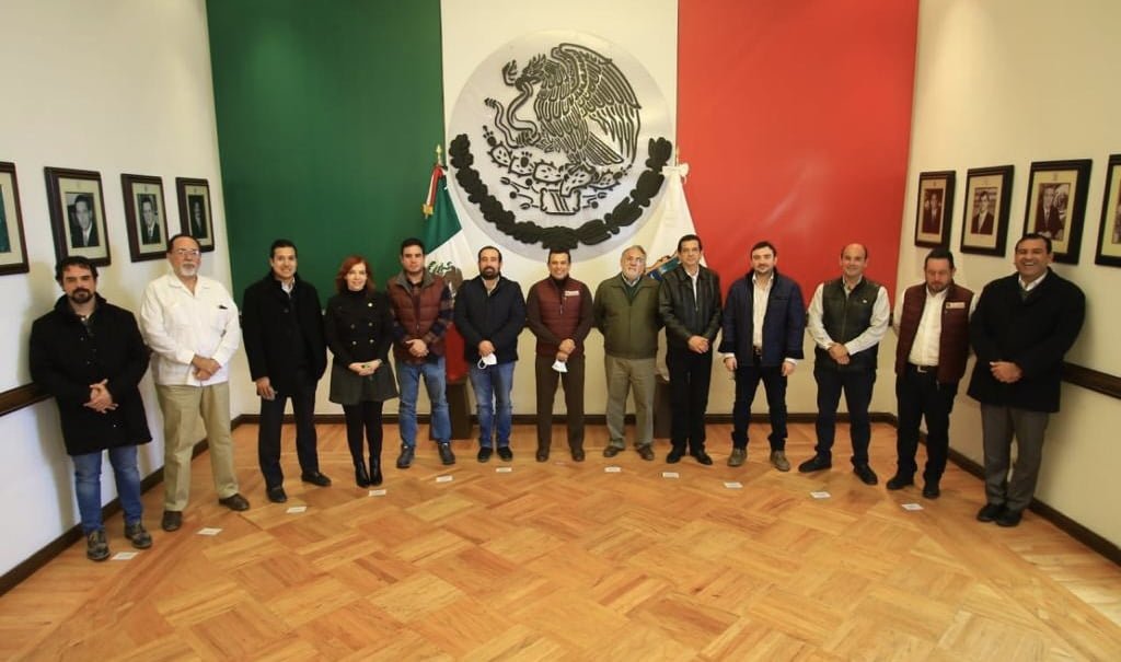 Al cumplir 100 días de trabajo, se reúne Lalo Gattás con empresarios y refrendan colaboración