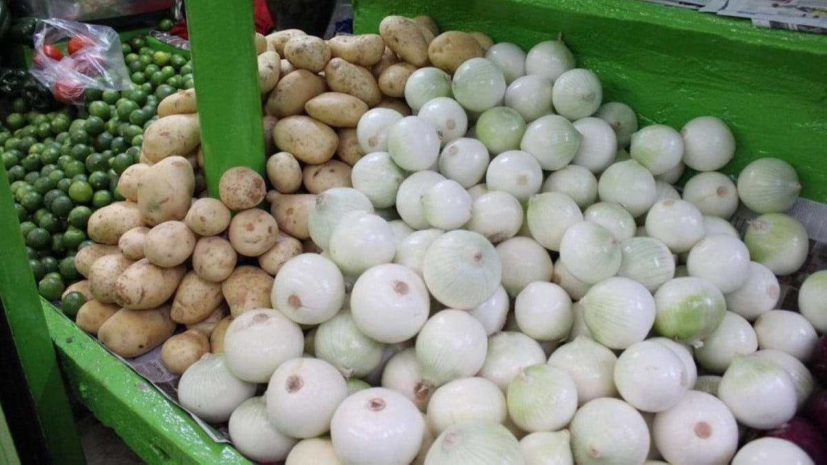 Por incremento al precio del limón, papa y cebolla, restaurantes subirán sus costos