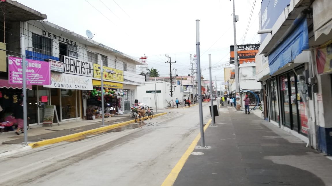 Negocios de Altamira relajan medidas sanitarias, no usan ni cubrebocas