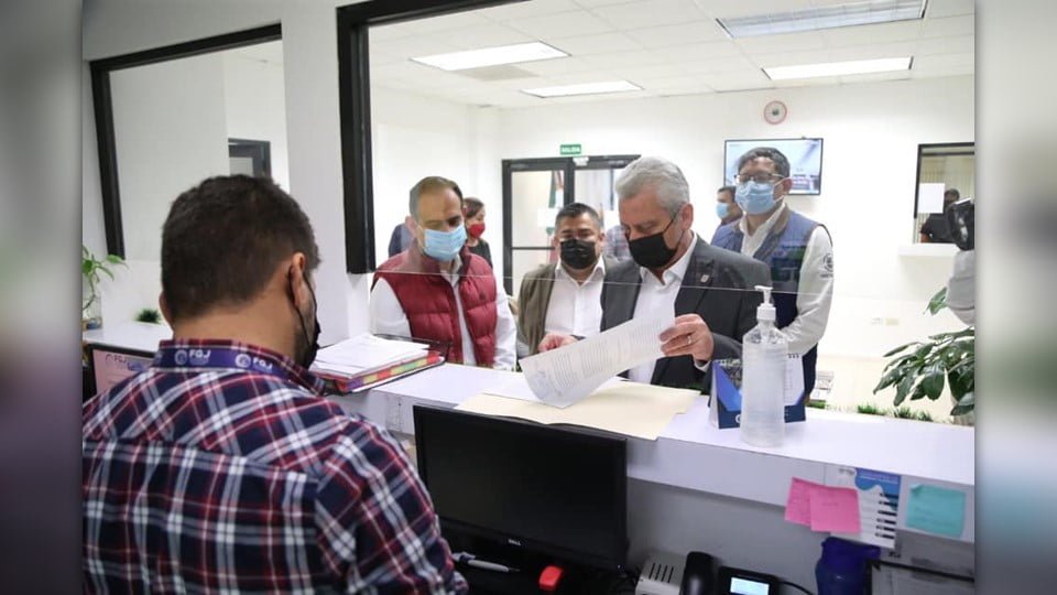 Interpone Armando Zertuche denuncia ante la FGJ tras intento de ingreso de gente armada a sus oficinas