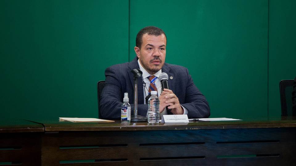 Rector Guillermo Mendoza entrega nombramientos a titulares de secretarías de la UAT