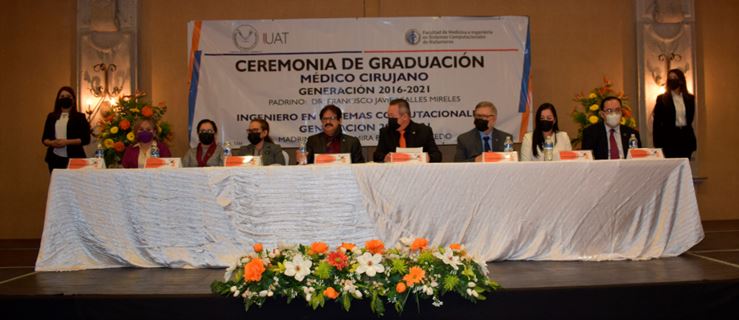Entrega UAT en Matamoros nueva generación de médicos e ingenieros en sistemas