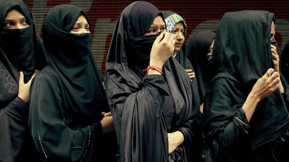 Subasta de decenas de mujeres musulmanas en una app en India provoca indignación mundial