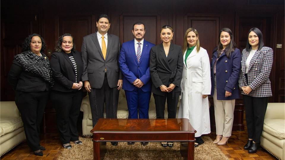 Presenta Rector equipo UAT U-NIDO
