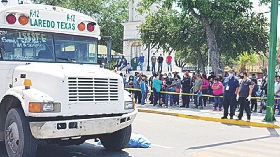 Abuelita muere al ser arrollada por camión en el Centro de Nuevo Laredo