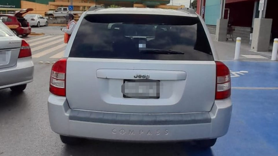 Detienen a sujeto en Cd. Madero con vehículo con placas sobrepuestas