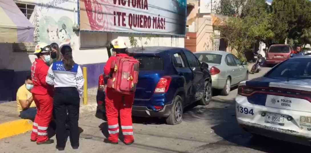 Patrulla ocasiona accidente y deja 6 heridos, entre ellos una menor de edad