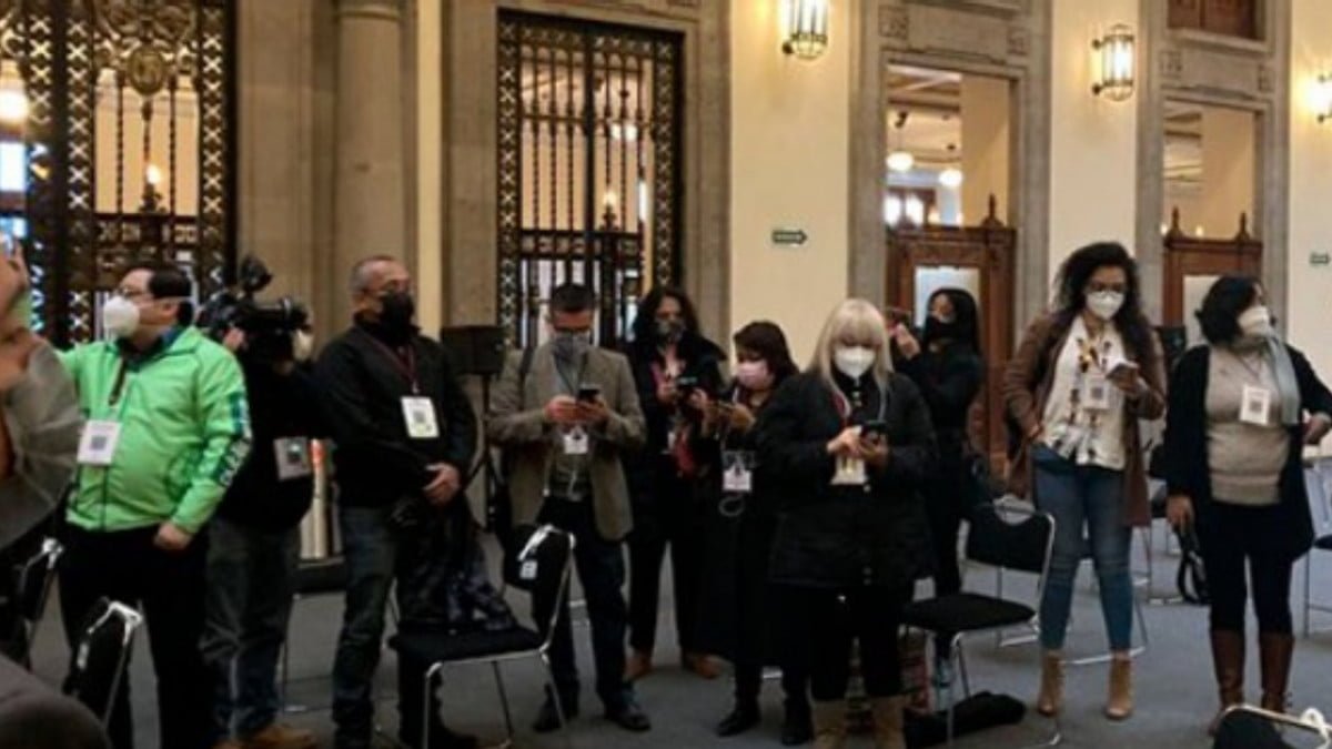 Reporteros deciden no hacerle preguntas a AMLO en protesta por sus compañeros asesinados