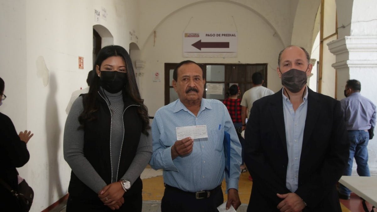 Cumple Gobierno de Lalo Gattás con pago de seguro por siniestro