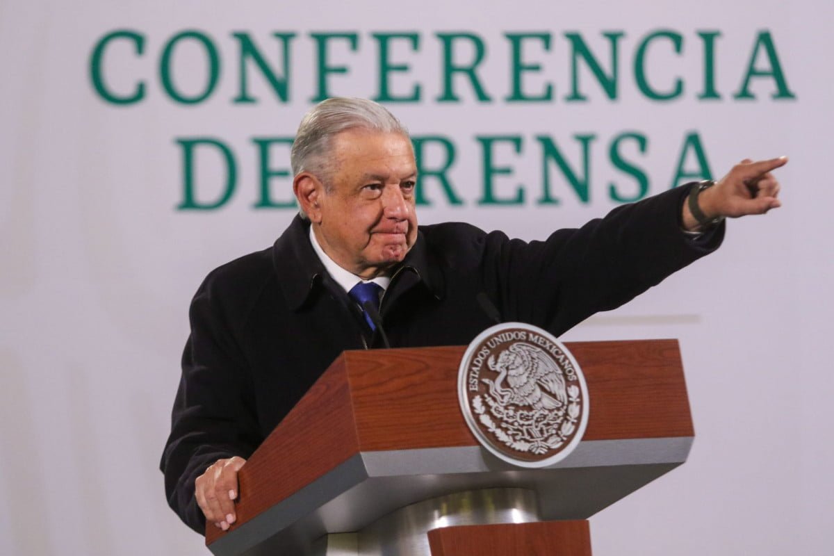 INE ordena a AMLO abstenerse de propaganda electoral