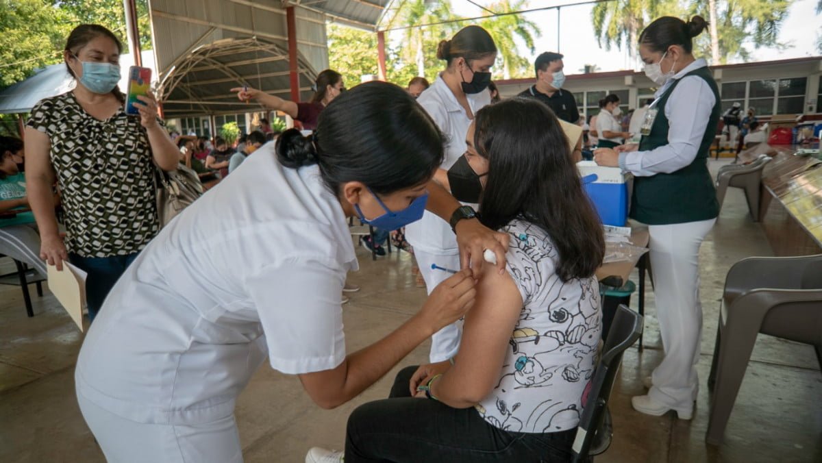 Vacunarán contra el Covid-19 a jóvenes de 14 años en Tamaulipas