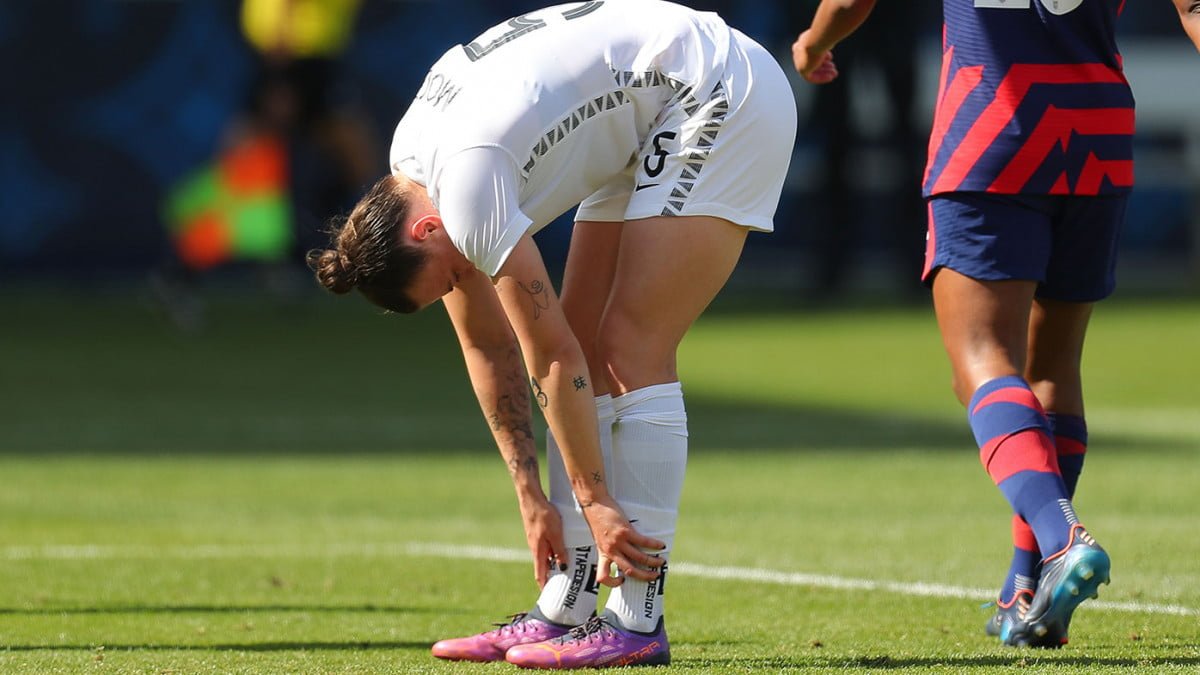 ¡Insólito! Jugadora de Nueva Zelanda marca tres autogoles contra Estados Unidos