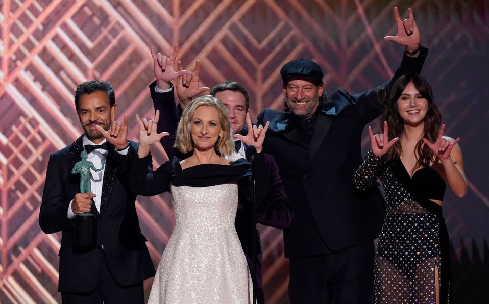 Eugenio Derbez reacciona a premio SAG Awards 2022, por película “CODA”
