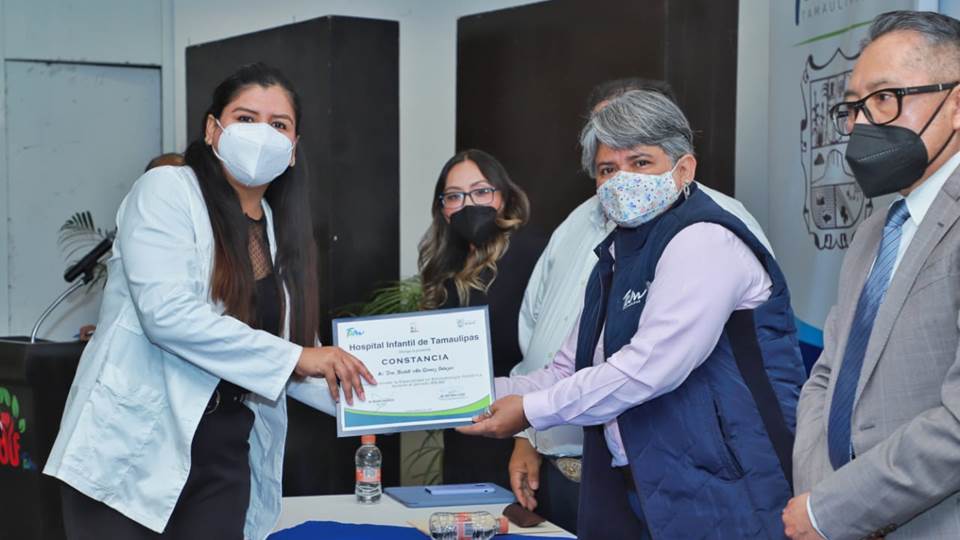 Egresa nueva generación de Médicos Especialistas en el Hospital Infantil de Tamaulipas