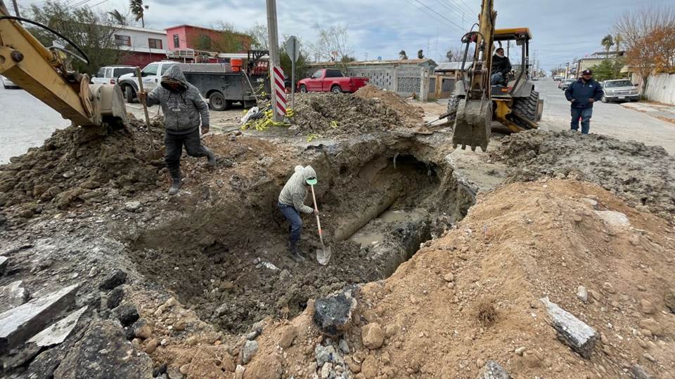 15 colonias no dispondrán de agua por reparación de fuga en Nuevo Laredo