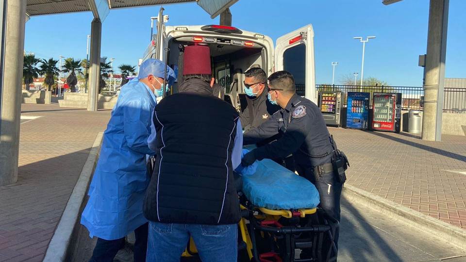 Trasladan Shriners a niño con quemaduras de 2º grado en 60% de su cuerpo