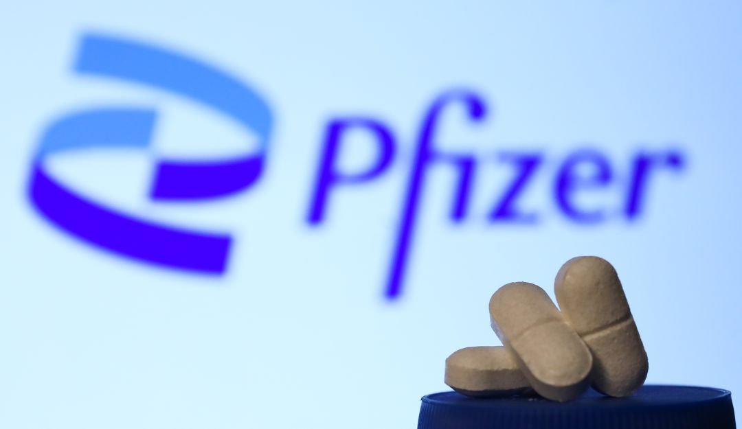 Producirá Pfizer píldora en versión barata para Covid-19