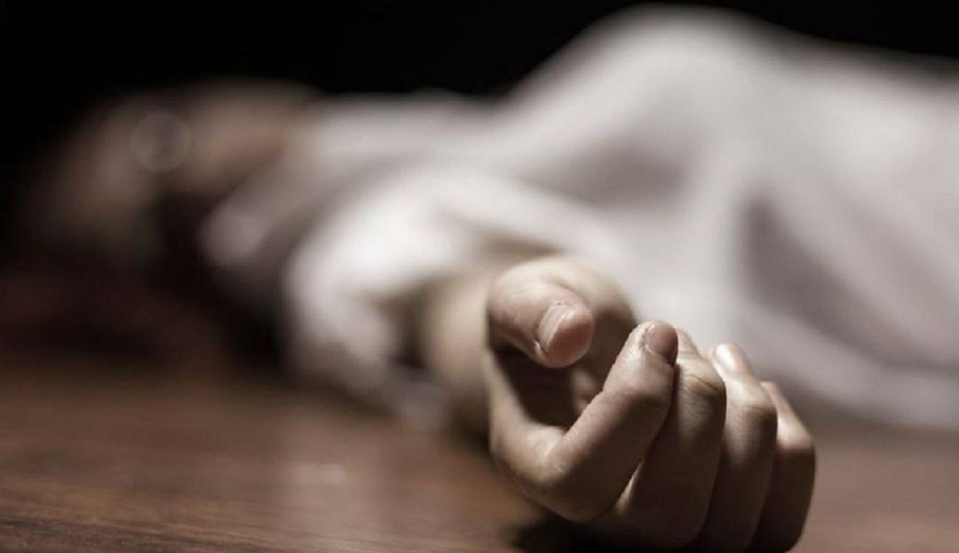 Tras una fuerte discusión con su esposo, madre de familia les da ingerir ácido muriático a sus hijos