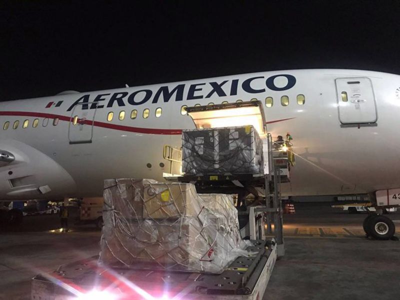 Llegan más de 2 millones de vacunas AstraZeneca contra Covid-19 al Aeropuerto Internacional de México