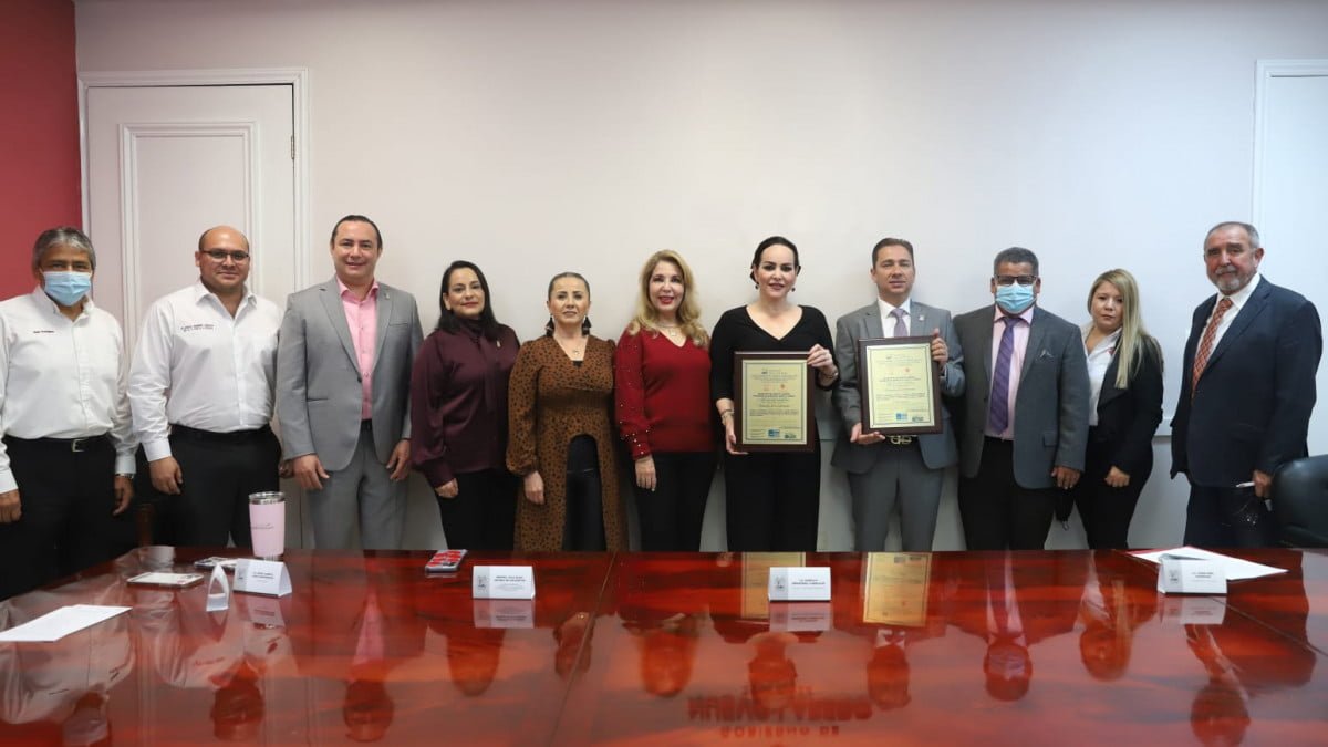 Recibe Gobierno Municipal Certificación de Calidad y Gestión Ambiental