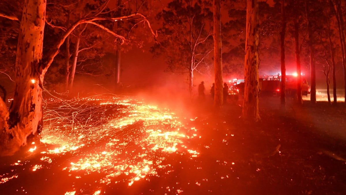 Se suman voluntarios para combatir incendio en “El Cielo”