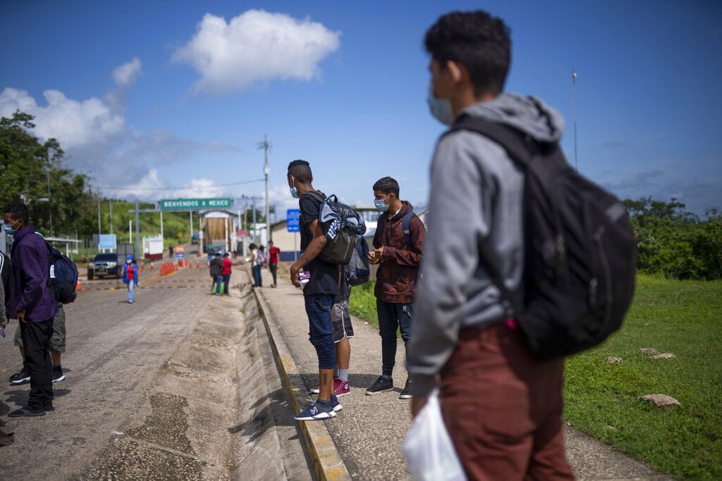 Menores de edad buscan reunirse con sus papás en Estados Unidos