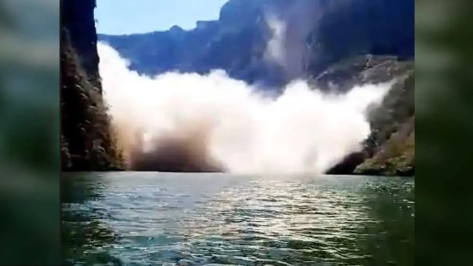 Captan desprendimiento de rocas en el Cañón del Sumidero