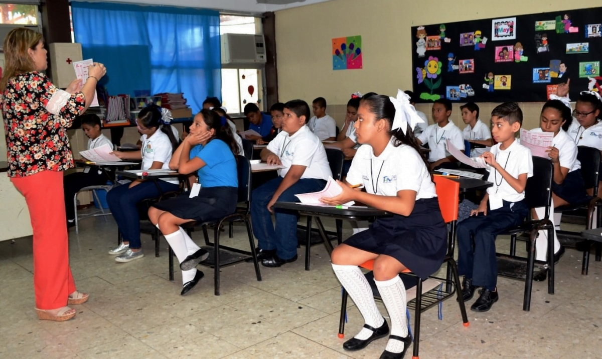 Por falta de agua y electricidad, 300 escuelas en Victoria aun no regresan a clases presenciales