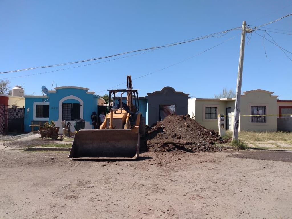 Hallan fosas clandestinas en basurero, encuentran restos de 26 personas