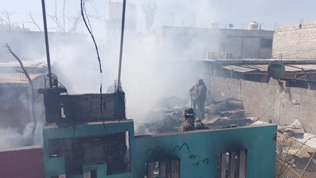 Fuerte incendio destruye por completo vecindad
