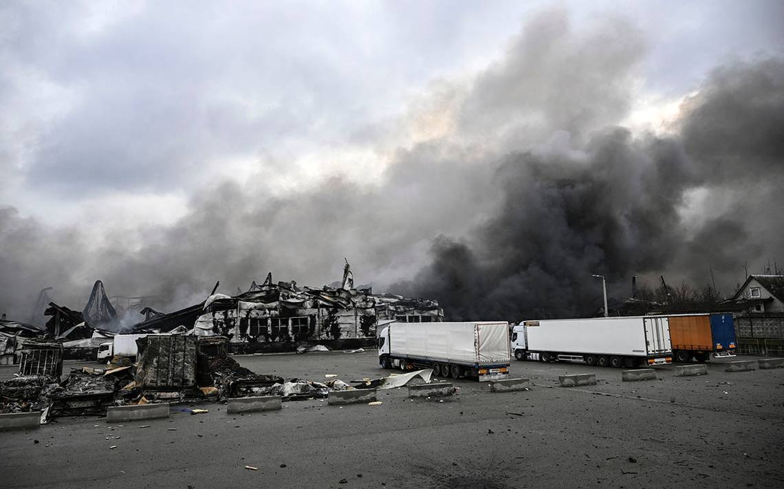 Misiles rusos destruyen aeropuerto de Vinnytsia