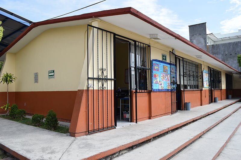Tras regreso a clases, escuelas sin kits de higiene y termómetros